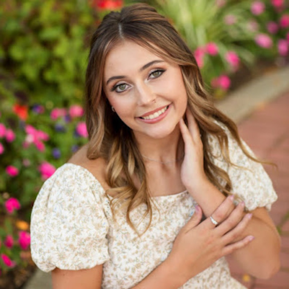 Meet your Posher, Bailey - Picture 1 of 1